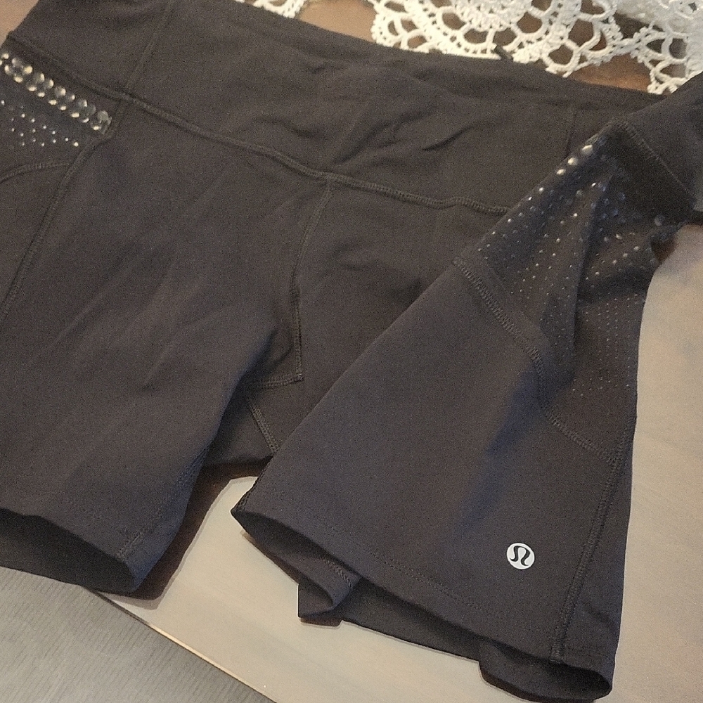 lululemon athletica Women's Black Shorts